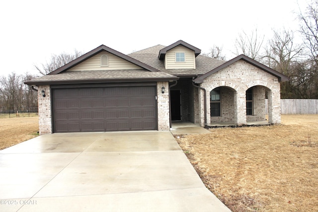 view of front facade with a garage