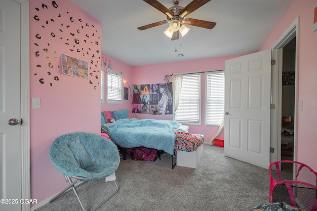 bedroom featuring carpet floors and a ceiling fan