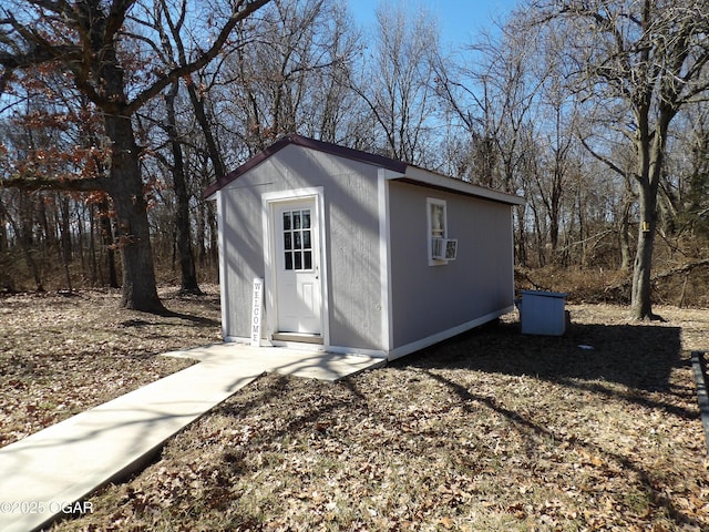 view of outdoor structure featuring an outdoor structure and cooling unit