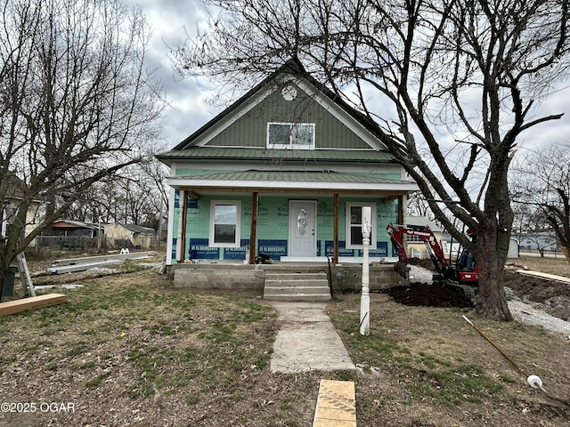 view of front of house with covered porch