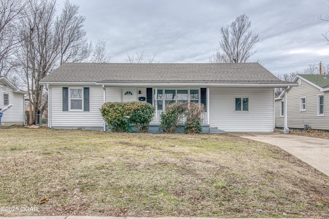 ranch-style home featuring driveway, a shingled roof, a front lawn, and a porch