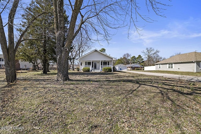 view of front of home featuring covered porch