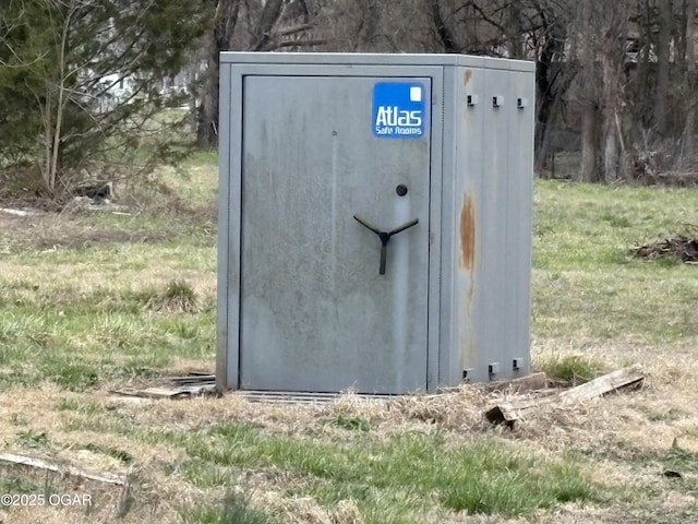 view of entry to storm shelter