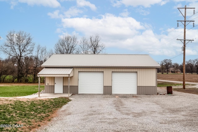 view of detached garage