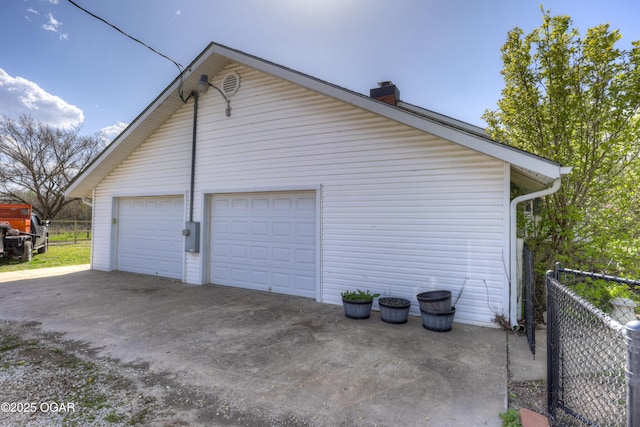 24600 State Highway 96, Webb City, MO 64870 - detached garage with fence