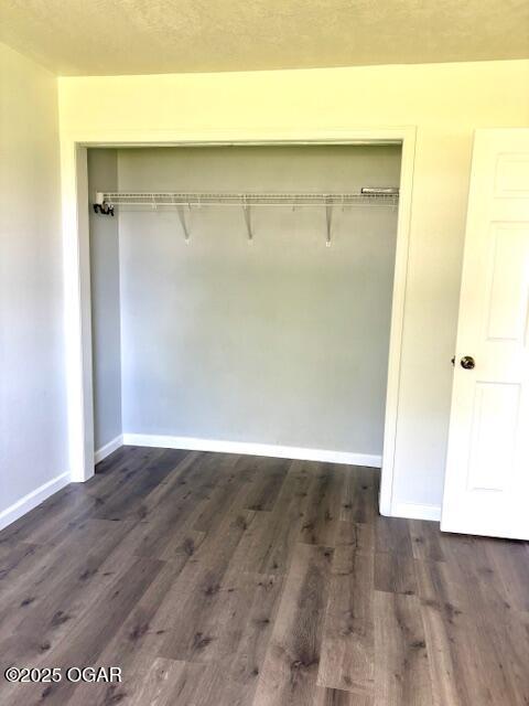 1530 S Oronogo St, Webb City, MO 64870 - view of closet