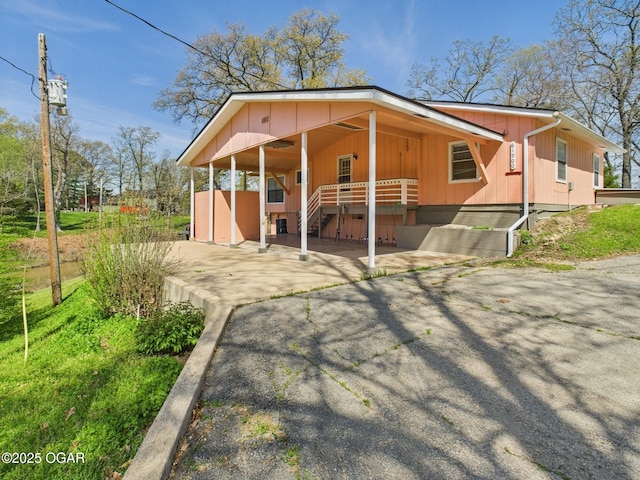 view of front of house