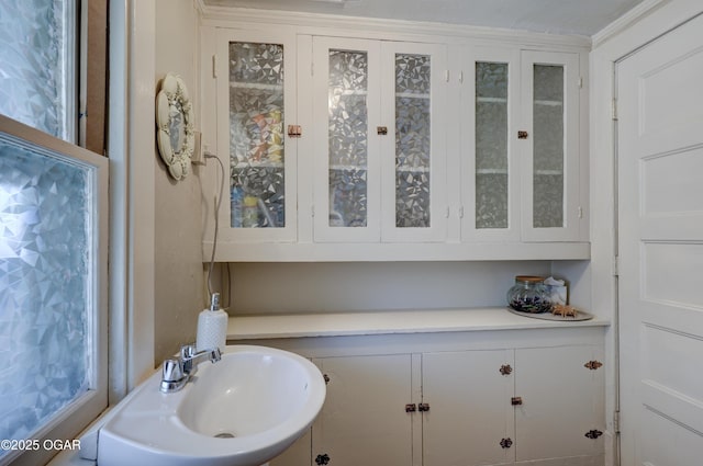 426 N Byers Ave, Joplin, MO 64801 - bathroom with a sink