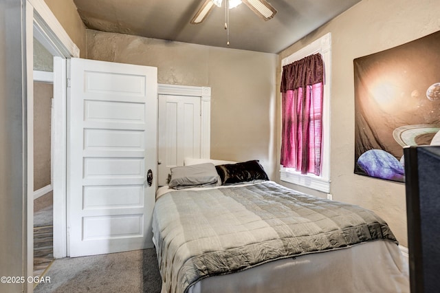 bedroom featuring carpet floors and a ceiling fan