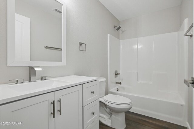 126 N Ozark Trl, Goodman, MO 64843