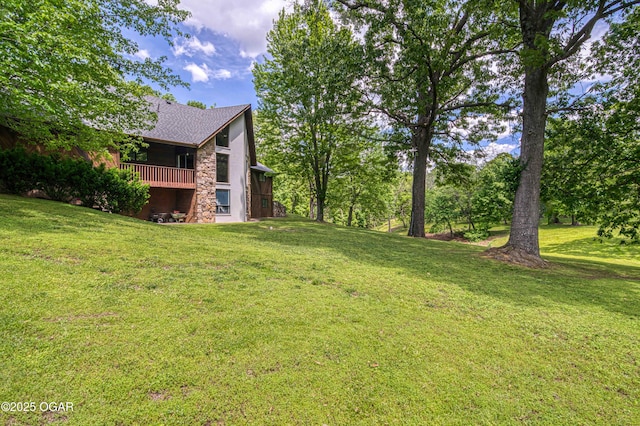 view of grassy yard