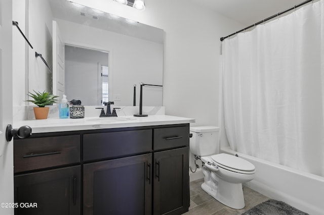 1020 S Florida Ave, Joplin, MO 64801 - full bathroom featuring vanity, toilet, and shower / bath combination with curtain