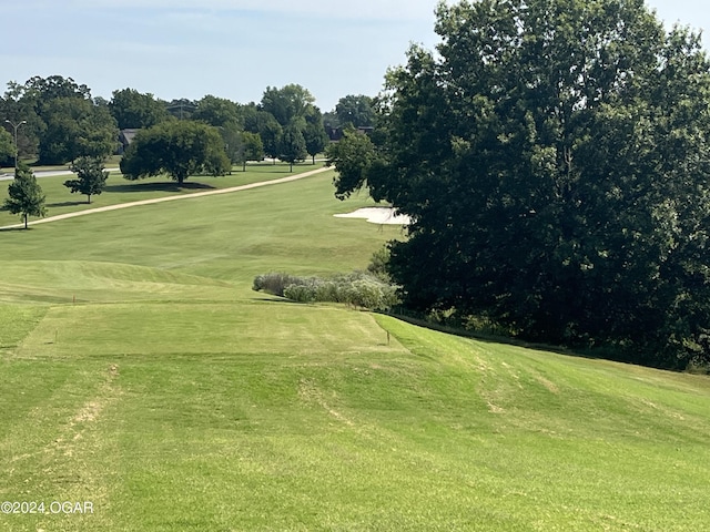 4 Sandstone Dr, Loma Linda, MO 64804