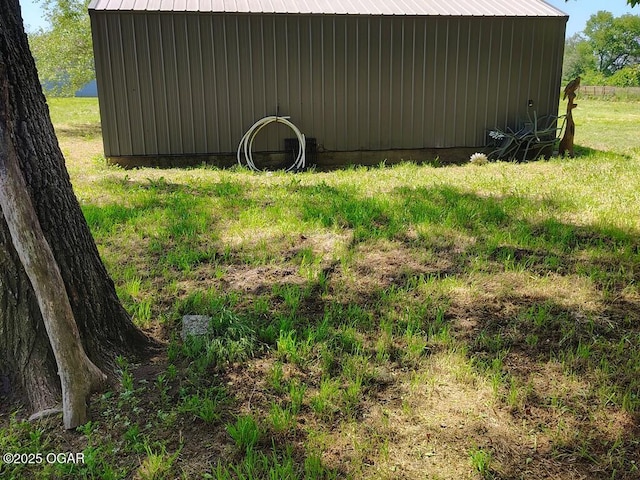 6468 Dogwood Rd, Reeds, MO 64859 - view of yard with an outbuilding