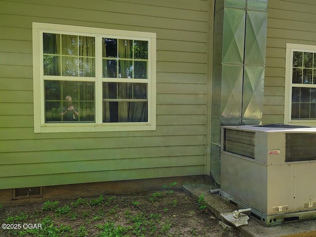 6468 Dogwood Rd, Reeds, MO 64859 - view of side of property featuring central air condition unit