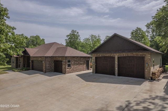 12244 County Rd 227, Oronogo, MO 64855 - view of garage