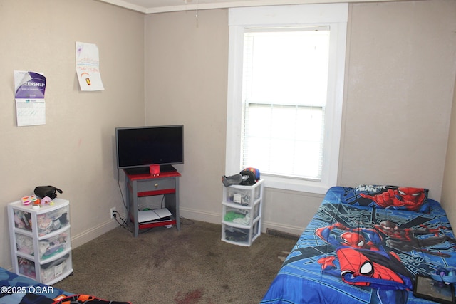504 E Jackson St, Pittsburg, KS 66762 - bedroom featuring carpet and baseboards
