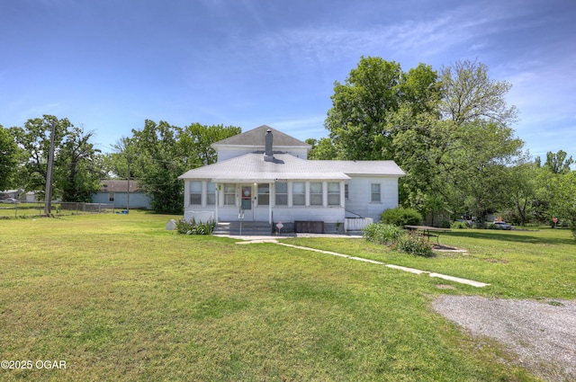 1712 E Broadway St, Joplin, MO 64801 - view of front facade with a front lawn and entry steps