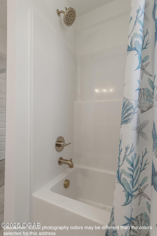 1713 E White Oak St, Joplin, MO 64801 - full bathroom featuring shower / tub combo with curtain