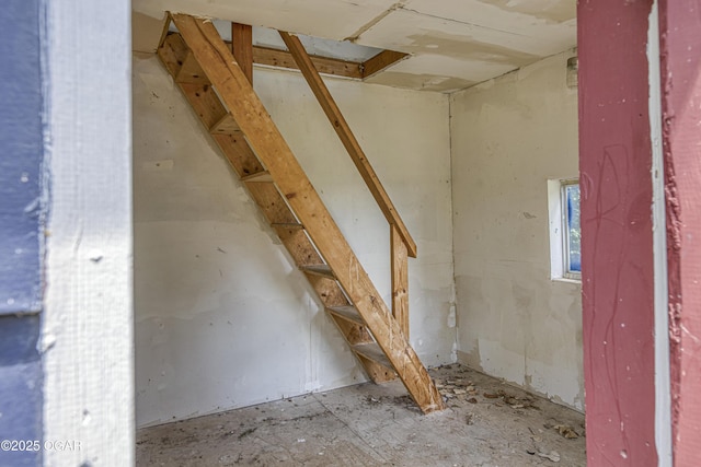 3219 Hughes Ave, Parsons, KS 67357 - view of below grade area