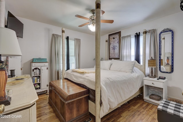 430 N Jackson Ave, Joplin, MO 64801 - bedroom featuring light wood-style flooring and a ceiling fan