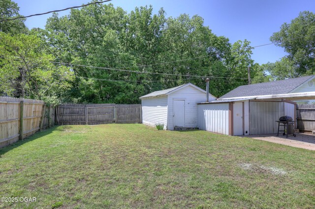 430 N Jackson Ave, Joplin, MO 64801 - view of yard