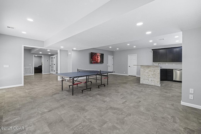3802 Fawn Trl, Joplin, MO 64804 - rec room with baseboards, recessed lighting, and a sink