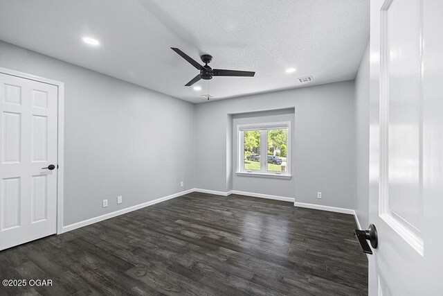 3802 Fawn Trl, Joplin, MO 64804 - empty room featuring ceiling fan, recessed lighting, dark wood-style floors, baseboards, and a textured ceiling