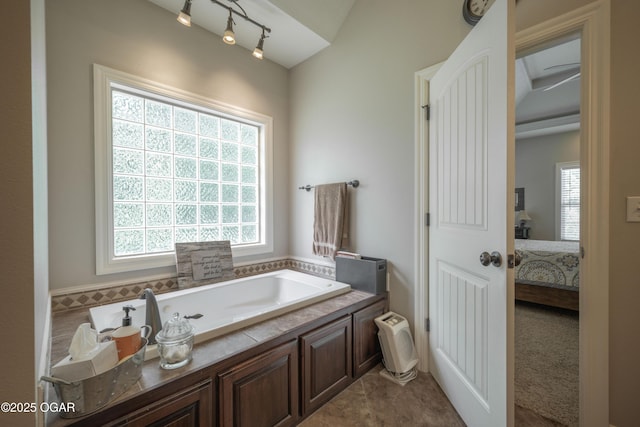 20951 Jasmine Ln, Webb City, MO 64870 - full bath featuring a garden tub and ensuite bathroom