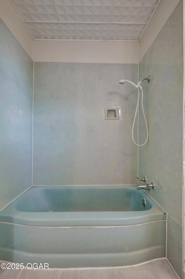 3124 Missouri Ave, Joplin, MO 64804 - bathroom with shower / bath combination