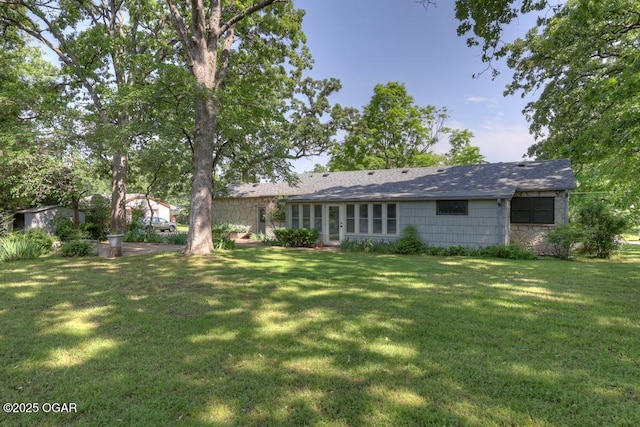 328 E 33rd St, Joplin, MO 64804 - view of green lawn