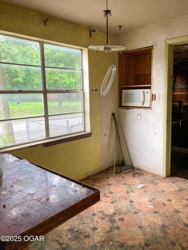 402 N Connor Ave, Joplin, MO 64801 - view of kitchen