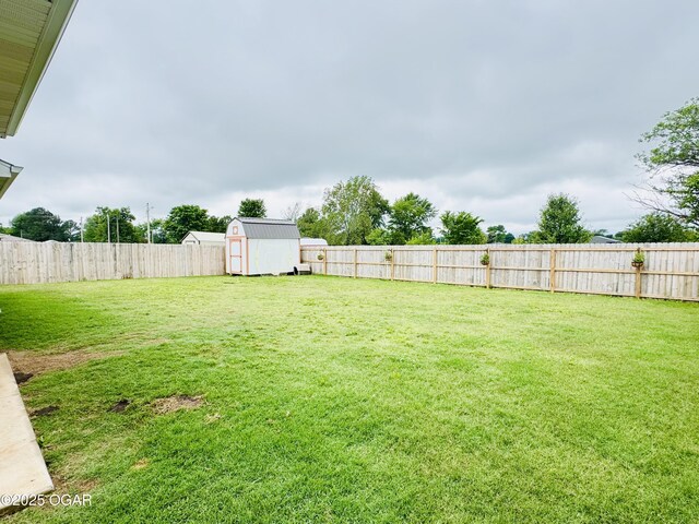 2032 Eagle Dr, Neosho, MO 64850