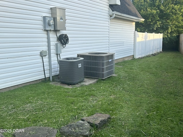 1910 Carolina Ave, Joplin, MO 64801 - exterior view of central air condition unit and electric meter