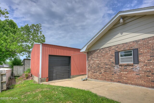 720 Sheridan Ave, Carl Junction, MO 64834 - view of garage