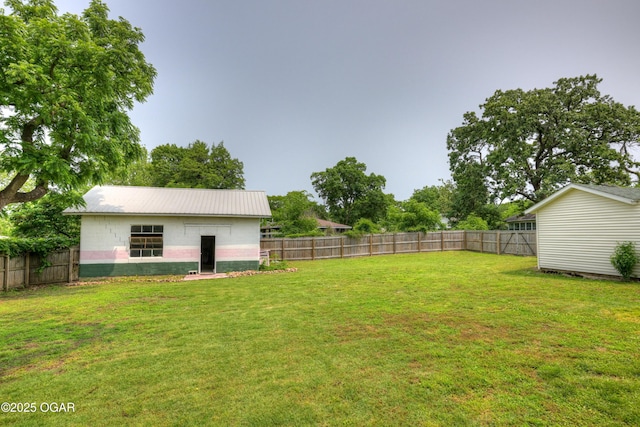 2101 N Florida Ave, Joplin, MO 64801 - view of yard