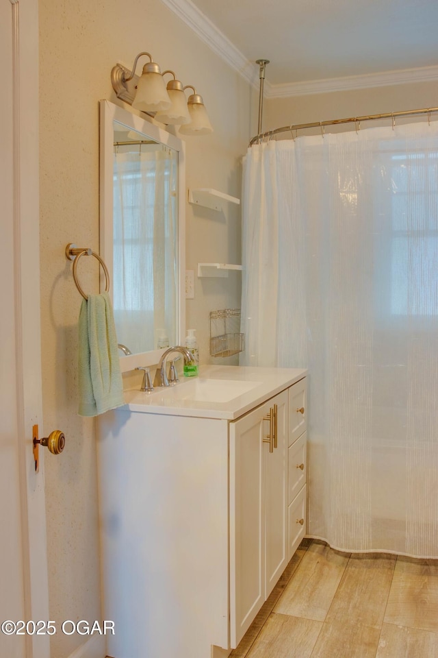 702 W Daugherty St, Webb City, MO 64870 - bathroom featuring crown molding, vanity, wood finished floors, and a shower with curtain
