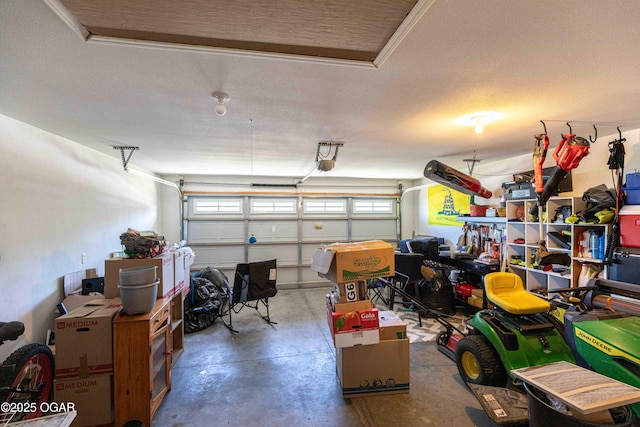 102 Zachary Ln, Carl Junction, MO 64834 - garage featuring a garage door opener