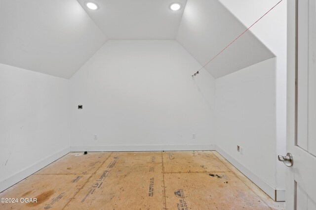 216 Timber Trail Dr, Joplin, MO 64804 - bonus room with baseboards, vaulted ceiling, and recessed lighting