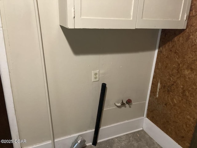 205 S Mccoy Ave, Joplin, MO 64801 - laundry view of baseboards