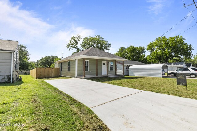 504 S Mckinley Ave, Joplin, MO 64801 - view of front of home with concrete driveway