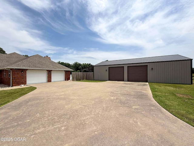201 Canary Ln, Commerce, OK 74339 - view of garage