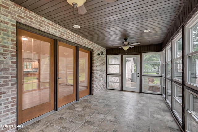 1330 Stoneledge Ln, Neosho, MO 64850 - unfurnished sunroom with ceiling fan