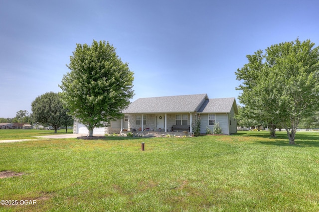 16050 Alford Ln, Diamond, MO 64840 - view of front of home with a porch, driveway, a front yard, an attached garage, and a shingled roof