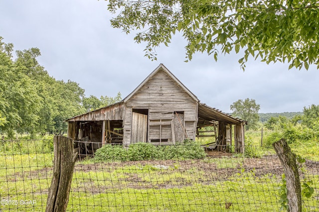 17279 Jackpine Rd, Carthage, MO 64836 - view of front facade with an outbuilding and a pole building
