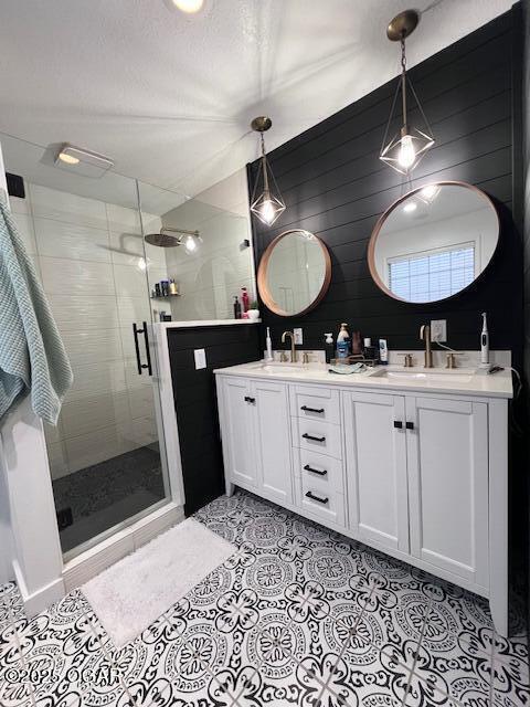 3331 Willow Ln, Joplin, MO 64801 - full bath with double vanity and a shower stall