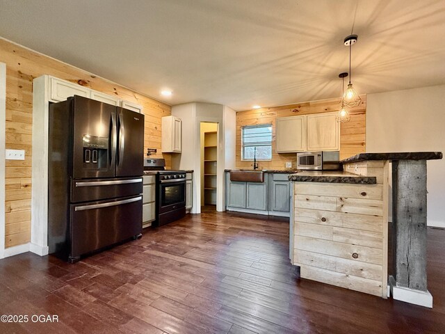 1604 E Chestnut St, Carthage, MO 64836 - photo 13
