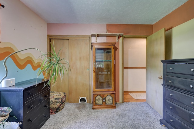 509 Brentwood Dr, Carl Junction, MO 64834 - bedroom featuring carpet and a textured ceiling