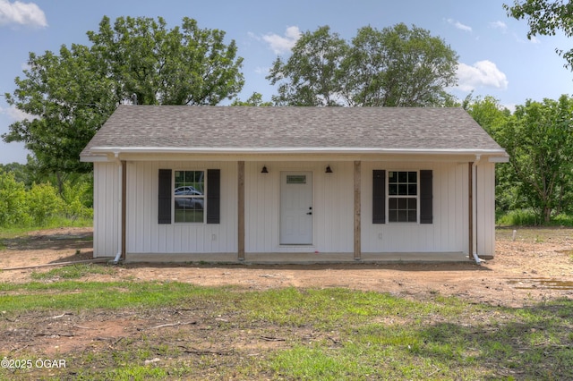 26204 King Ln, Carl Junction, MO 64834 - ranch-style home with roof with shingles and a porch