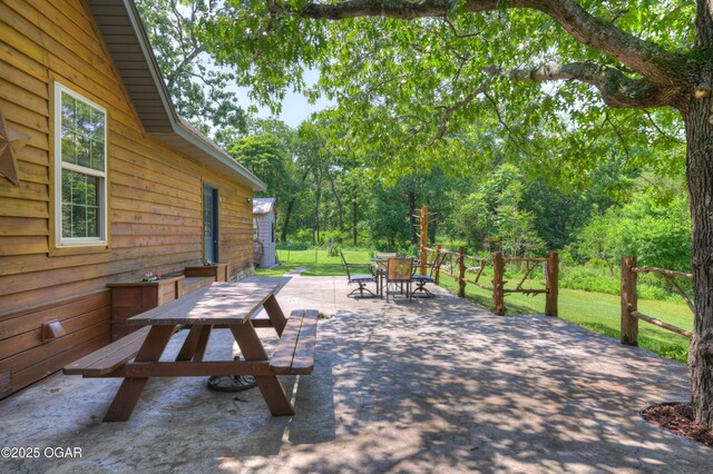 9404 County Lane 121, Carthage, MO 64836 - view of patio / terrace with outdoor dining space